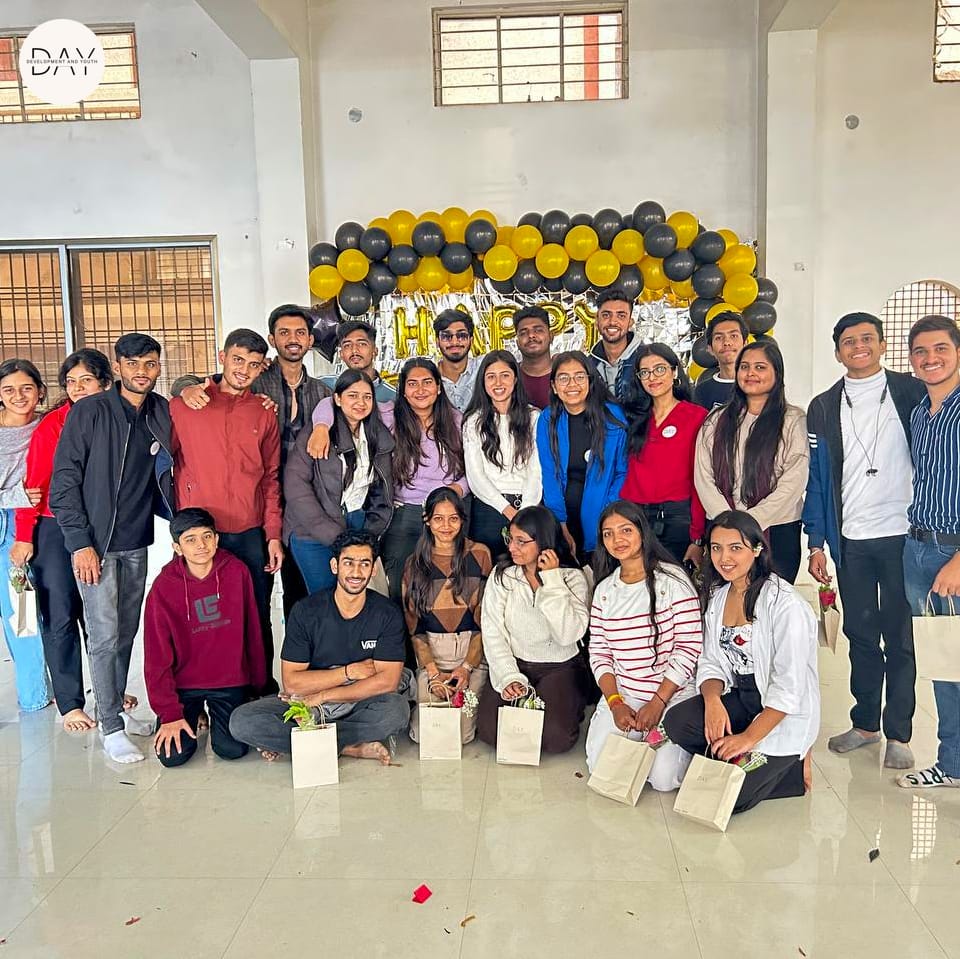 DAYfoundat008's tweet photo. Welcoming New Year with these. beautiful souls
#HappyNewYear2024 #ngo
#dayfoundation #newyear #Trendings https://t.co/HBcxbqrGo7