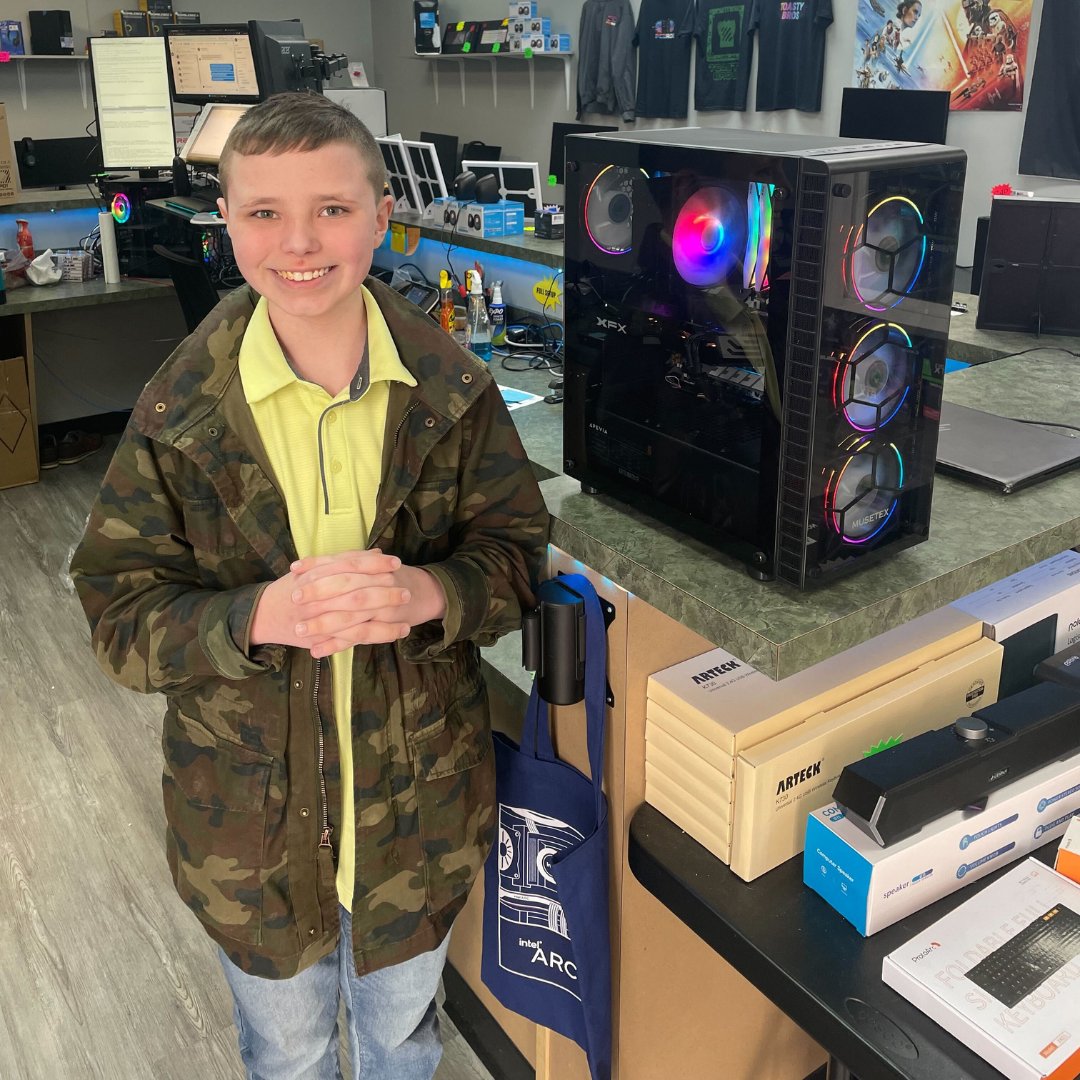 PCBrosLLC's tweet image. Congrats to this owner of a brand NEW custom gaming PC! This was built by Matt and Jackson of the Toasty Bros
We hope you enjoy 💯🎉 #gamingpc #pcgaming #custompcbuild