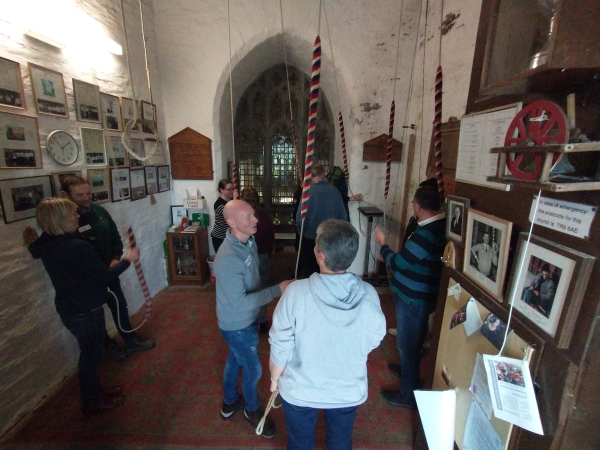 RingingTeachers's tweet photo. A welcoming, well organised and informative day, at the recent M1 course run by ART Tutor Phil Tremain. Happy teaching everyone! Read more...
https://t.co/oYBjmxhkJM #ARTM1 https://t.co/zTN3IrSpuv