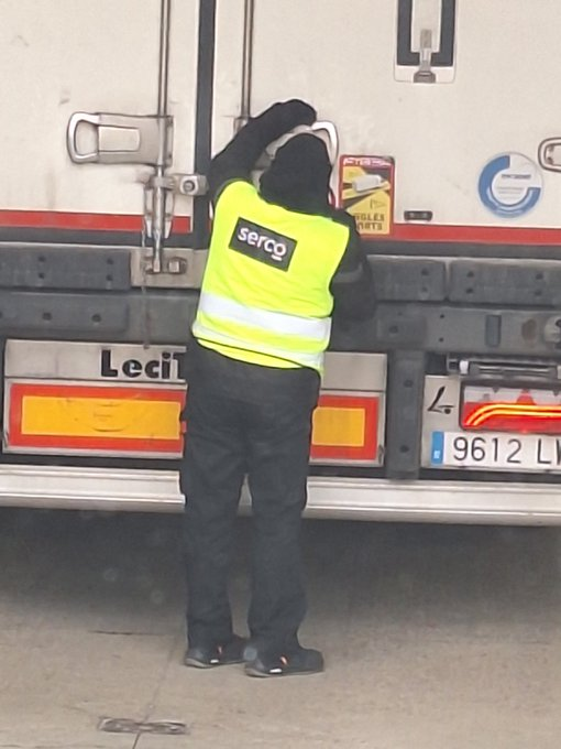 One of my followers is a lorry driver. In Dunkirk & Calais @SercoGroup have replaced Border Force to do freight checks & passport control, even the dog handlers are now Serco.

They advertise themselves as a 'leading provider of border control & immigration services.'

This