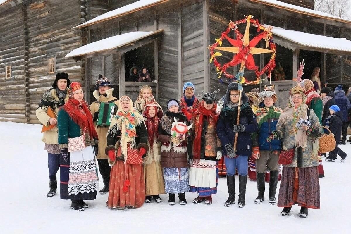 KubanVelika's tweet photo. Колядки - это особые песни, которые прославляют Рождество Христово, а также желают хозяевам дома здоровья, благополучия и счастья. Тексты колядок часто бывают юмористическими или сатирическими, но они всегда наполнены добрым юмором. https://t.co/DPWL6my4ZP https://t.co/WxpPUALTwM