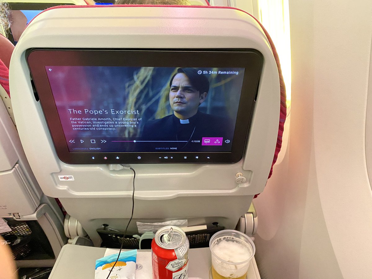 มา! รีวิวชะนีคนเดียวเที่ยวยุโรป 100 วัน ไม่ได้ทั่วขนาดนั้น แต่ก็ไปแถบบอลข่านหลายประเทศ รวมถึงยุโรปตะวันออกและบอลติก ส่วนสแกนแค่ชะโงก ยังทำใจกับความแพงตับป่วงไม่ไหว ทริปนี้เราไป 21 ประเทศ แต่ไม่ได้นับเมืองนะ