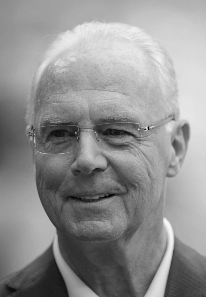 Franz Beckenbauer ist gestorben. Der FC St. Pauli möchte allen Angehörigen und unseren Freund*innen beim FC Bayern München unser tiefes Beileid aussprechen.

#fcsp