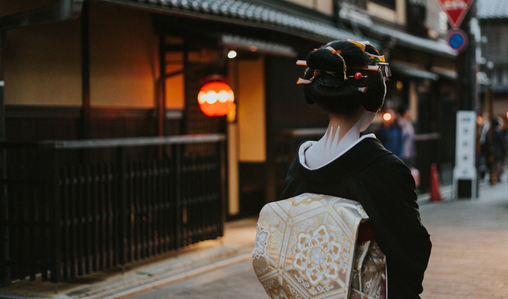 Agendaviaggi's tweet photo. Viaggio nelle città simbolo della cultura delle geishe e dei samurai
#kyoto , #geishe, #giappone, #samurai, #sollevante, #tradizioni
https://t.co/6yiH0vARTg
Ph. Pontocho https://t.co/DYrvxvv4mH