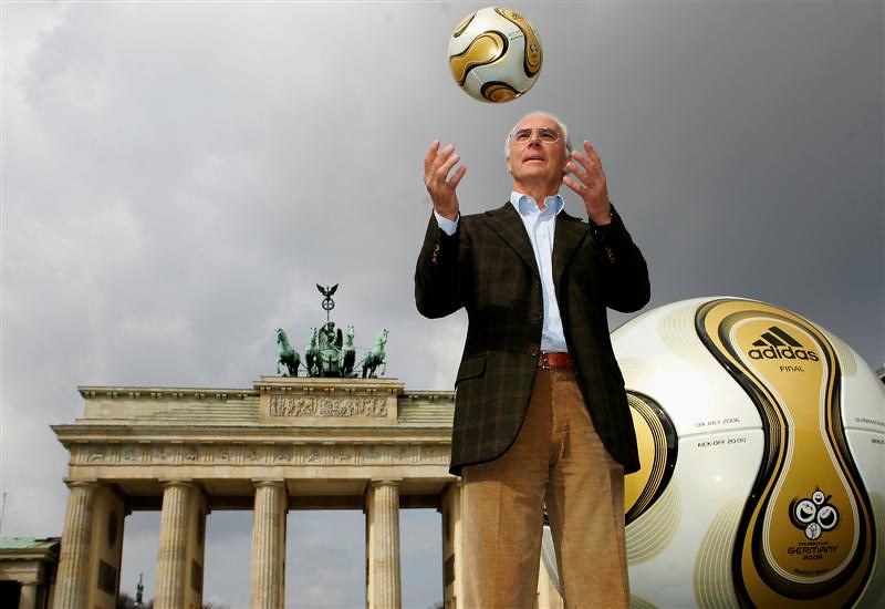 Ein Bauer, der alle Proteste ausdribbelt...
#Beckenbauer #Bauernproteste
