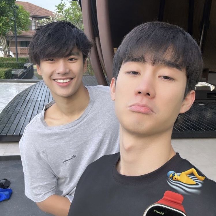fforcever's tweet photo. I NEED #FORCEOHM IN ONE FRAME AGAIN SHWGZHWHXGHEGXHD
#fforce_ #ohmpawat https://t.co/iGUS2OMwaH