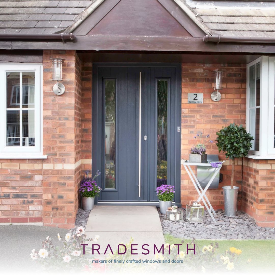Give your home the entrance it deserves with our stunning composite doors by Solidor. 
Solidor is an industry-leading manufacturer that brings you composite doors that will transform the entrance of your home.
Get a free quote today!
tradesmith.co.uk/composite-door…