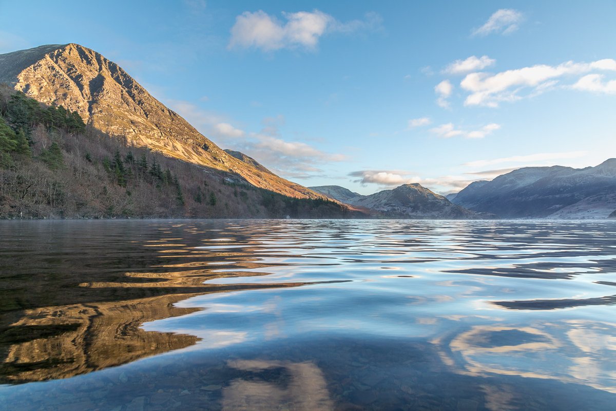 andrewswalks's tweet photo. Reflections in Crummock Water at sunset yesterday, visit my site for more like this:
https://t.co/0N86w7gFiS https://t.co/6kU4vPni6y