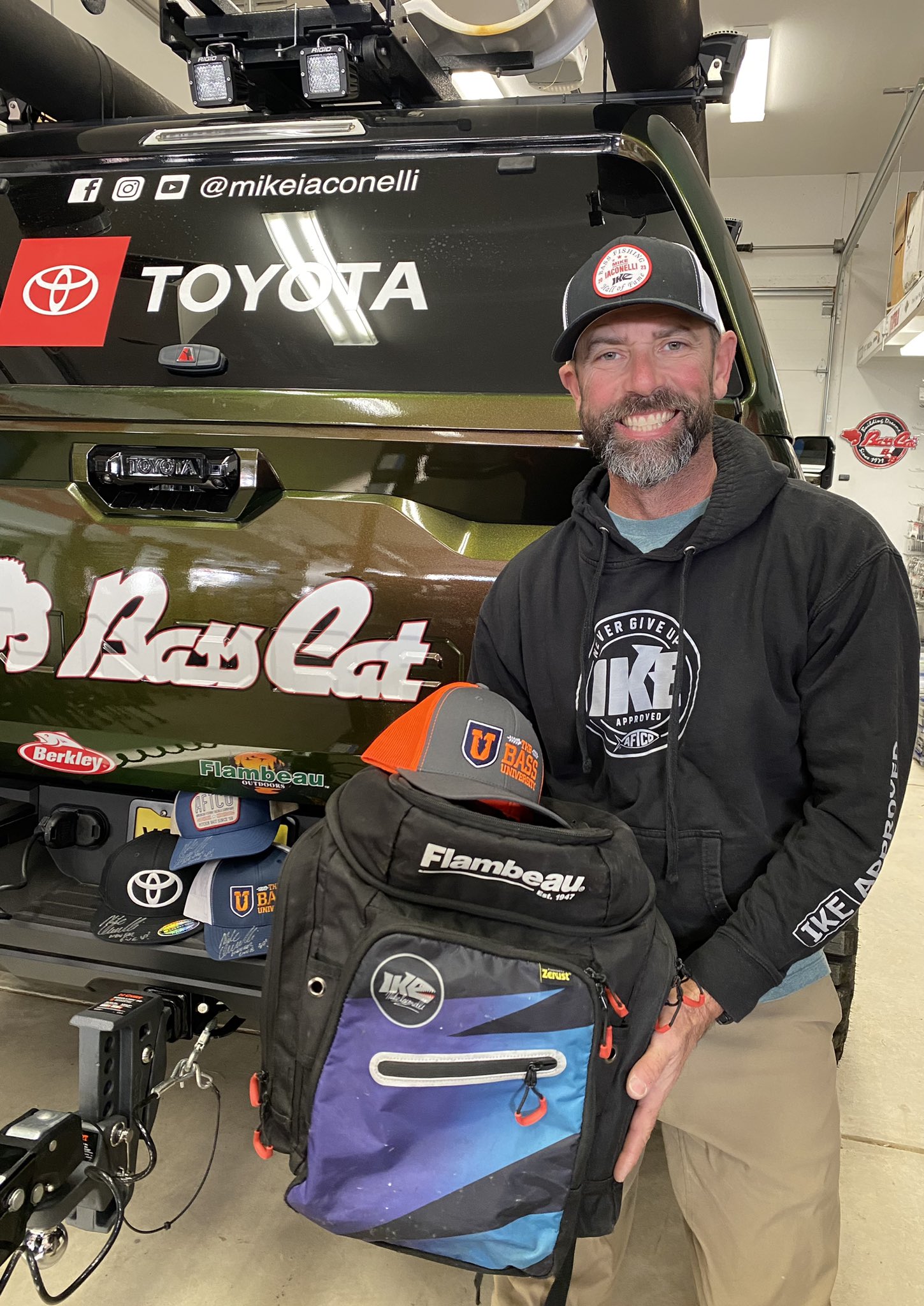 Mike “IKE” Iaconelli on X: Folks at home! This week's Manic Hat