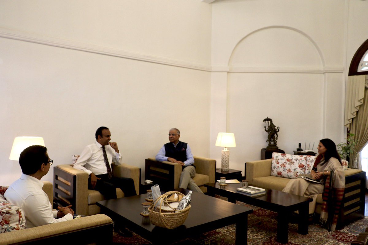 High Commissioner met Hon. Health Minister Dr. <a href="/RameshPathiran4/">Dr. Ramesh Pathirana</a> today. The Minister appreciated the positive role #India played in supplying medicines to Sri Lanka in 2022. It was agreed to strengthen the bilateral engagement in the sector.