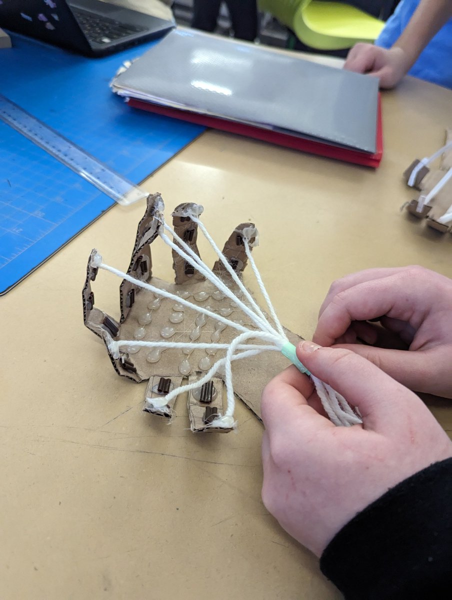 MolloyCanHelp's tweet photo. Testing day for bionic hands version 1.  Students had 5 tests to perform that allowed them to analyze and develop improvements @PVCplacetobe  
Next up: The Claw!!!! https://t.co/bvO21LSLPl