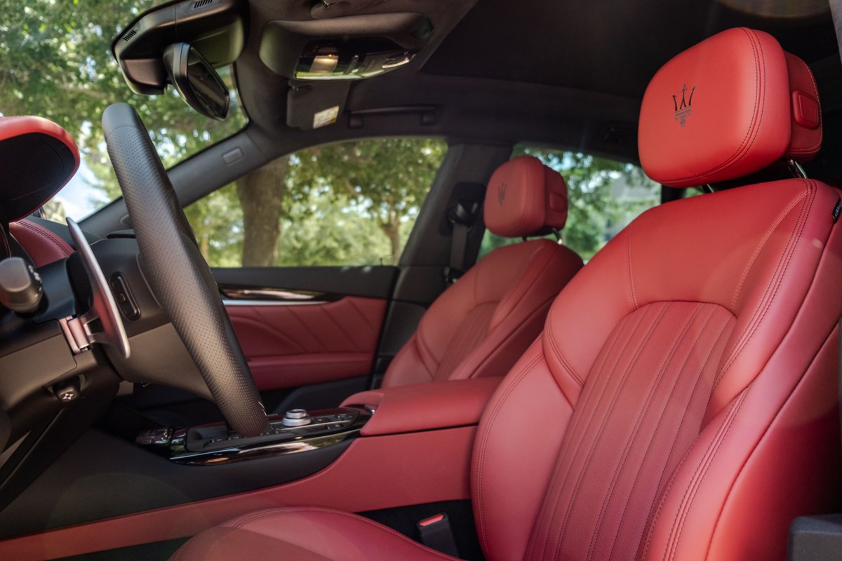 RGVMaserati's tweet photo. Visit our Maserati dealership in Mission, TX for an exquisite range of vehicles.
#BertOgdenMaserati makes it easy to drive in style. View our site https://t.co/KKLqHIYclR or call our team at 956-477-5063 for info. #DaleGas Vehicle pictured: 2022 #MaseratiLevante https://t.co/93CffEYsGy