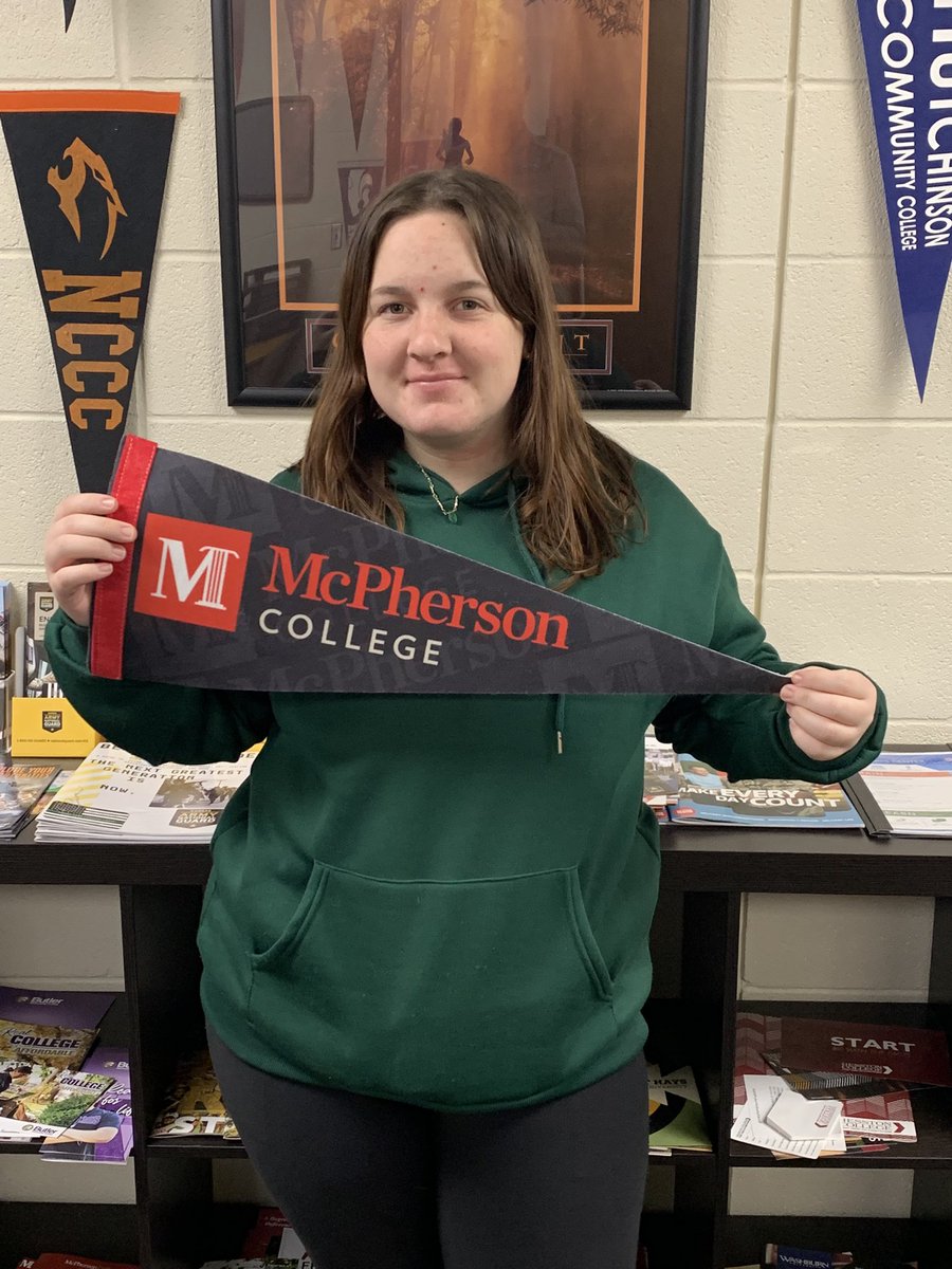 joshuajohnsonKS's tweet photo. Congratulations to Ella Unsinn on being accepted to @Mac_College #HalsteadHS https://t.co/YiUlZKtrf5