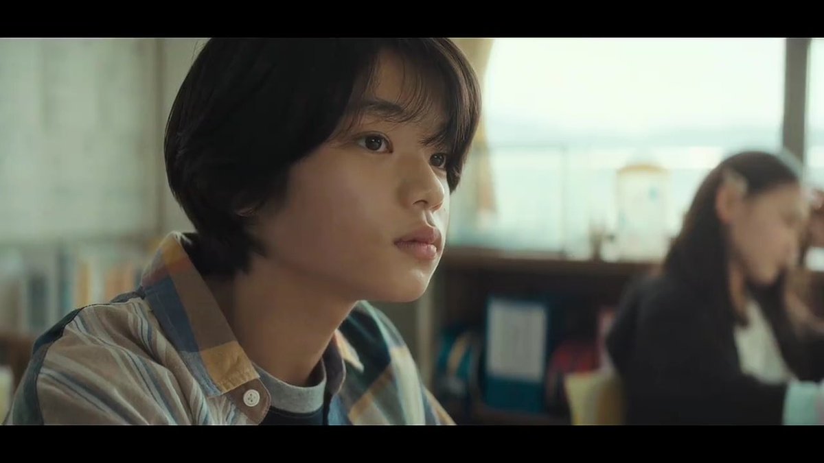 dohyunpill's tweet photo. // monster (2023) spoiler

i think at first, minato was jus curious abt yori, glancing at him in class, then it turned to hanging out after class, building their own safe space, &amp; next thing minato knows his eyes are suddenly fixated on yori and hes the only person he sees https://t.co/fFGLid3x1g