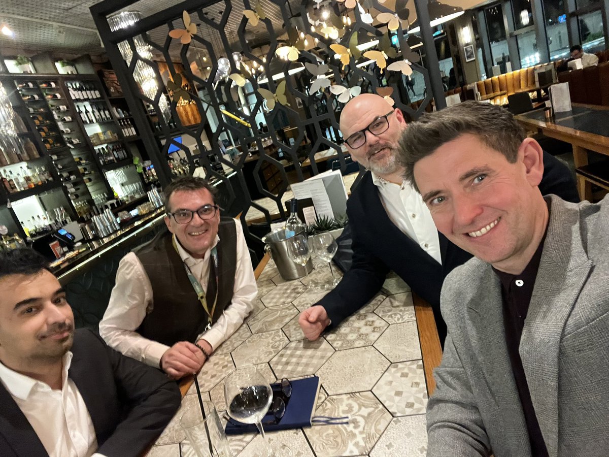 chrisdysonHT's tweet photo. I’m so excited for this year here @trust_create … the year has started brilliantly as I spend 36 hours with the inspirational #TonyStaneff the guru of @WhiteRoseEd … he even got to spend time with the #PinkSuitcase … train done and now to meet @misterunwin and @Kiran_Vithal https://t.co/CcPItEjxKz