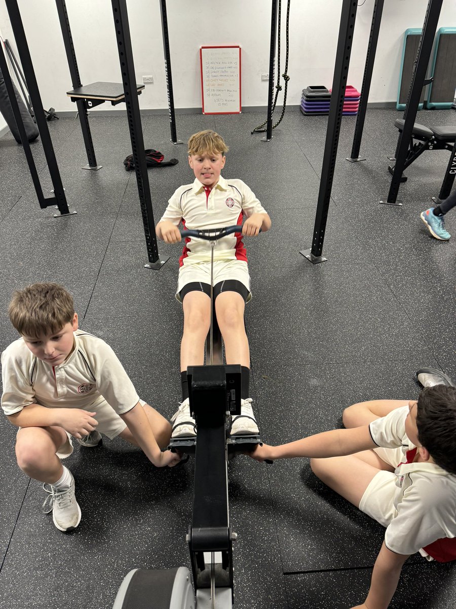 BGS_SportDpt's tweet photo. The Bishopsgate Rowing Squad are back in full training on our first day back in ready for nationals! #bgs_sport #bgs_rowing #commitedtothecause https://t.co/re9k1ADsTN