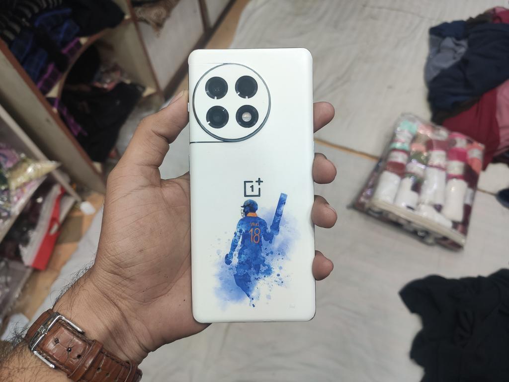 Osama Halari (@osamahalari) on Twitter photo Got this awesome <a href="/imVkohli/">Virat Kohli</a> skin applied on my OnePlus 11R. I always wanted a white phone but <a href="/OnePlus_IN/">OnePlus India</a> didn't launch it.
So I had to resort to this.
How does it look?
#oneplus11R Got this awesome <a href="/imVkohli/">Virat Kohli</a> skin applied on my OnePlus 11R. I always wanted a white phone but <a href="/OnePlus_IN/">OnePlus India</a> didn't launch it.
So I had to resort to this.
How does it look?
#oneplus11R