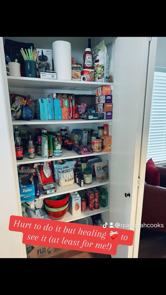 quesarahcooks's tweet image. Organized it to be as ergonomically sound as possible. Daily challenge dealing with spine injury and waiting on another surgery. I think extra beat up today from all the finite movements yesterday, but i think worth it.…#pantry #pantryorganization #atoz #oils #vinegars #staples