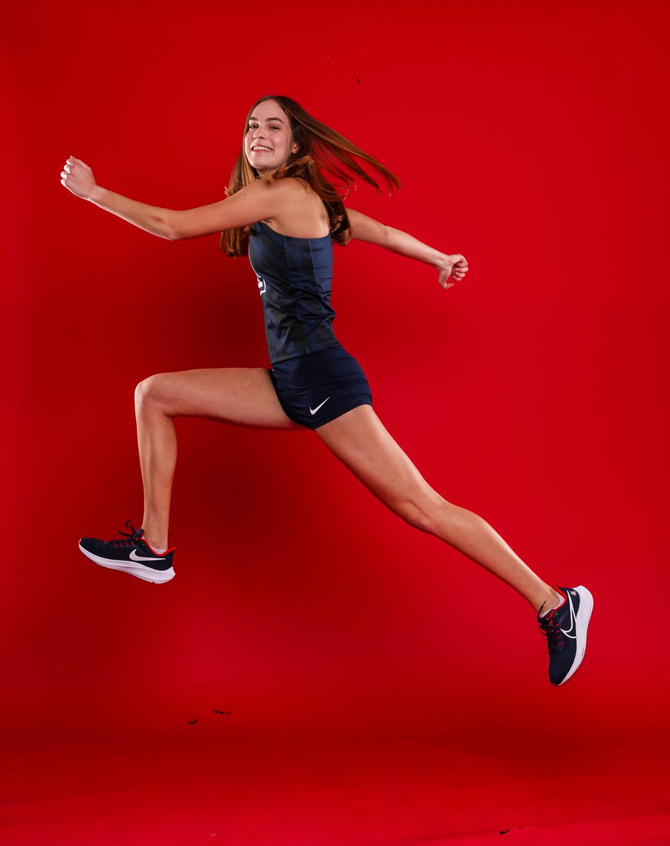 avery_segura's tweet photo. Year 2!! #gocats #BearDown https://t.co/dRNs72EBPC