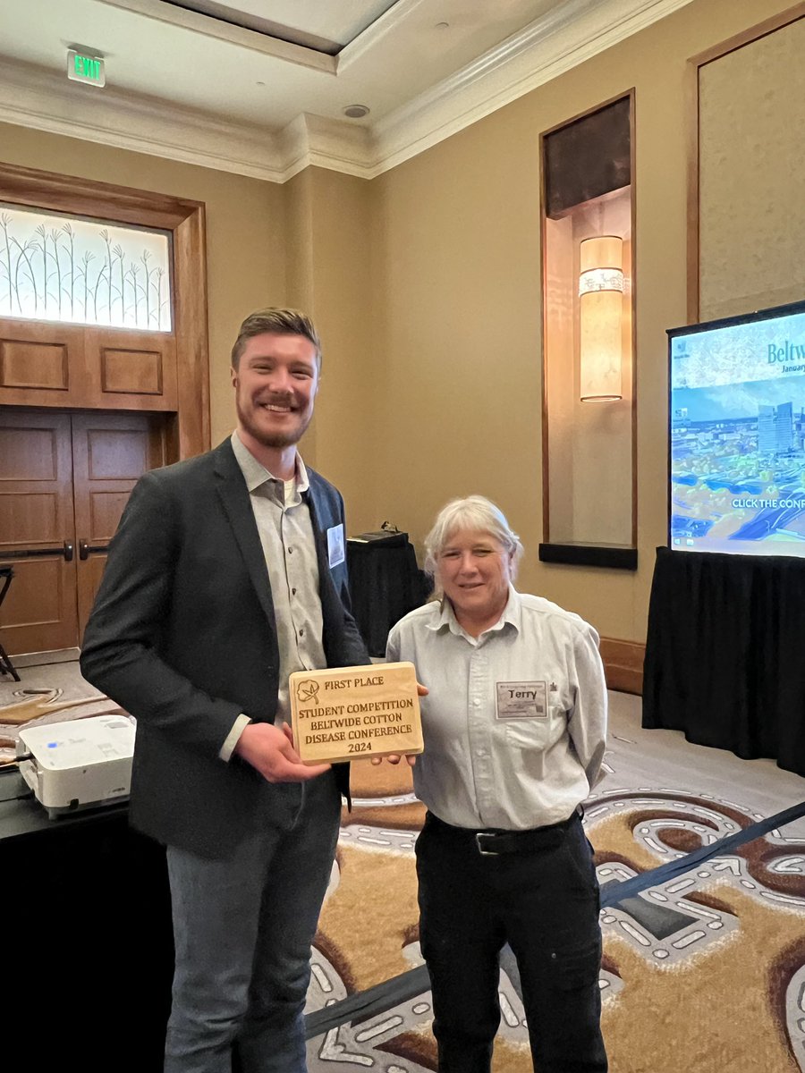 Had a great time at the Beltwide Cotton Conferences in Fort Worth last week. Many interesting presentations and discussions! Also, I was honored to receive 1st place in the Disease Council’s student presentation competition! #BWCC24 <a href="/NCottonCouncil/">NatlCottonCouncil</a>