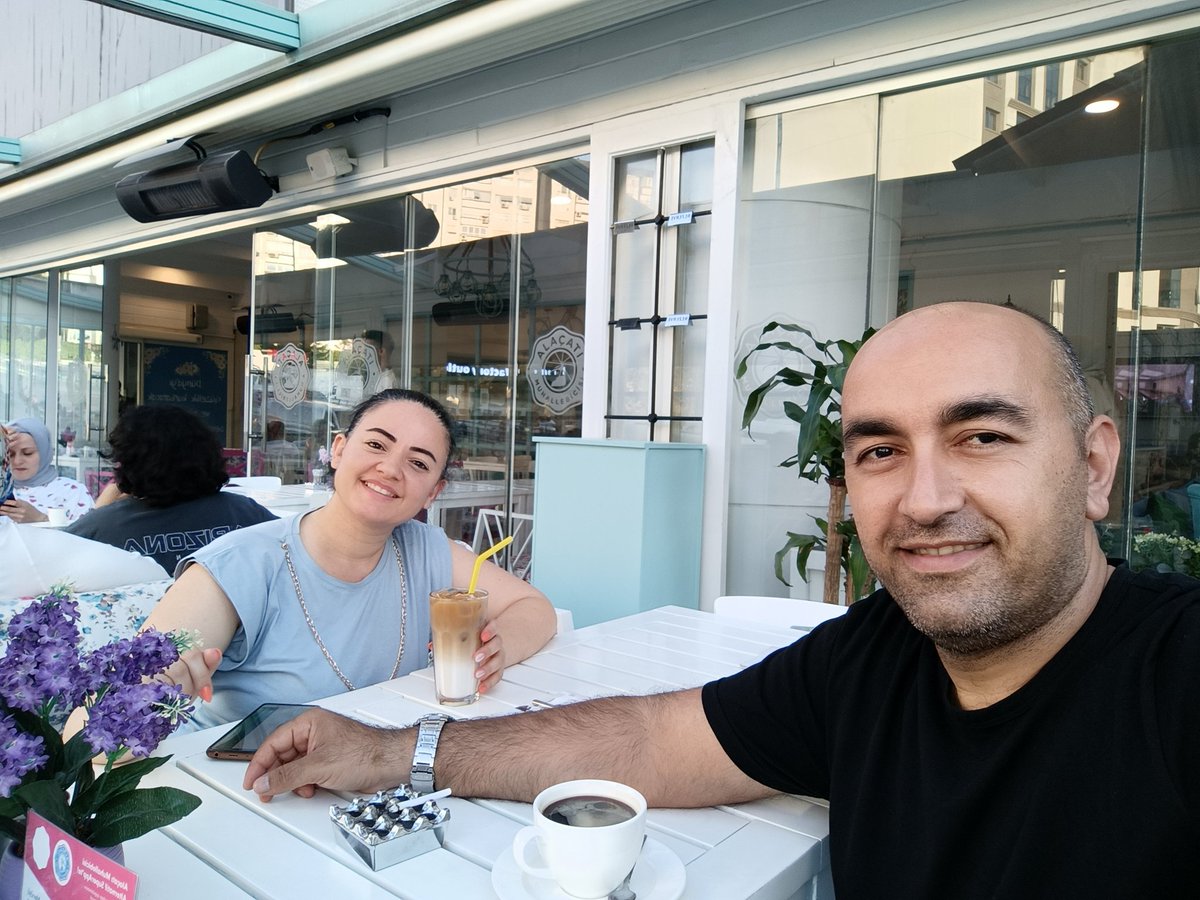 Kadınım iyikim 20 yılımızı birlikte yaşadık birlikte büyüdük güçlendik. iyisi ile kötüsü ile binlerce hatıra, mutlu anlar, hüzünlü zamanlar yaşadık. Nice yıllarımız olacaktı ama isias katilleri bırakmadı. İyiki dogdun gönlü güzelim cancanım
#iyikidoğdunduygu
#isiasaortakdavamız