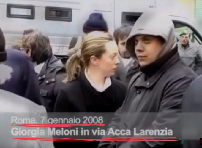 Moonlightshad1's tweet photo. Qui la piccola fiammiferaia non era una militante di partito qualsiasi: era già ministro della gioventù [sic] di un governo berlusconi.
#AccaLarentia https://t.co/wd2XcYan9n