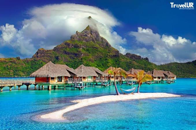 RInaniyan's tweet photo. When there is so much in India, why go anywhere else, what else is there in Maldives, there is nothing compared to Lakshadweep, Maldives.
#ExploreIncredibleIndia 
#ExploreIndianBeaches 
#ExploreIndianIsland 
#UninstallMakeMyTrip
#LakshadweepTourism #BycottMaldives #MaldivesOut https://t.co/pHD16M9z1d