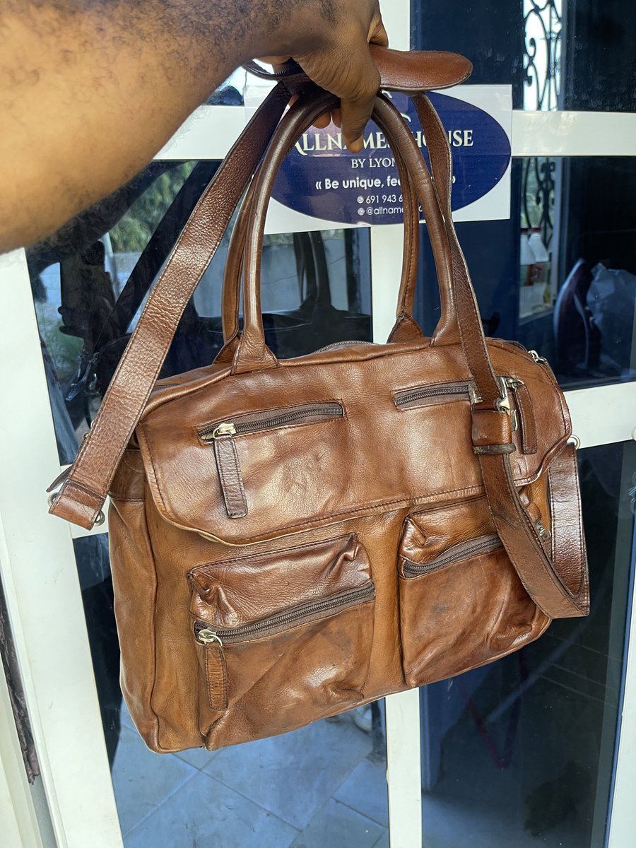 Allnameshouse's tweet photo. Sac en cuir disponible 
Whatsap 691943697 https://t.co/E0mDzXhN8r
