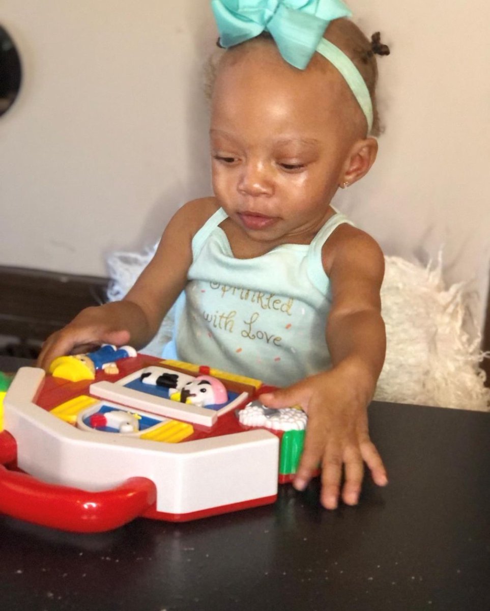 Keep your little learner stimulated for hours with fun sounds, lights, and fun melodies! 🧠🎵