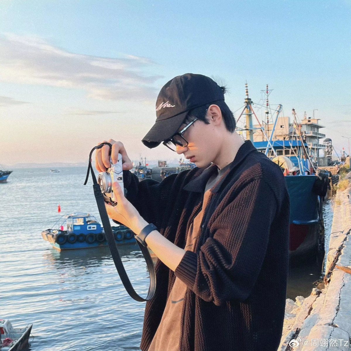 LuckyHelmi's tweet photo. Thanks for letting me know you Yiran Zhou in 2023 from #TheLegendOfZhuohua and #WhenIFlyTowardsYou. Looking forward to seeing you in 2024😌
#ZhouYiran #周翊然 #Cdrama https://t.co/GmkH0PMjRb