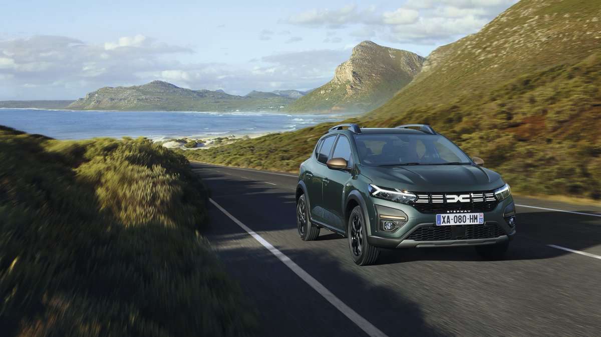 ¿Por qué el #DaciaSandero es el coche más vendido en España? ¡Te cuento las claves de su éxito este fin de semana!