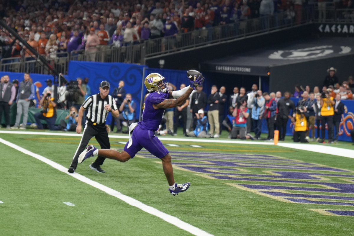 SugarBowlNola's tweet photo. 1⃣ week ago!

Best of luck to the @Allstate #SugarBowl champion @UW_Football in the #CFBPlayoff National Championship game🔥 https://t.co/jZsRSAOa7I