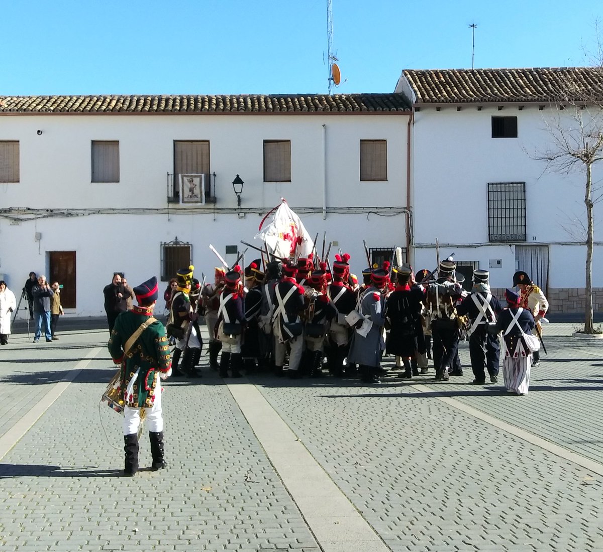 vdm1808's tweet photo. Fin de semana Napoleónico en Uclés!!
20 y 21 de enero 2024
Un año más conmemoramos esta batalla, con una interesante programación que no os podéis perder
#recreacionhistorica #reconstitutionhistorique #historicalreenactment #voluntariosdemadrid #history #historicalevents #ucles https://t.co/T5JpYGRJhK