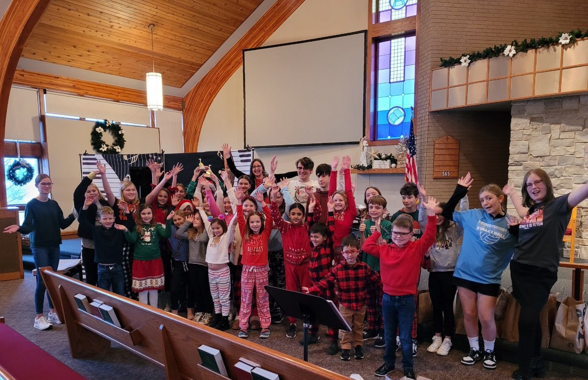 CateBryan's tweet photo. Saturday was one of those lovely days where you see a body of work completed in a good, true, and beautiful way.
Congratulations to each and every student on their fine performances!
#mondaymotivation #pianomusic #piano #pianoteacher #pianostudent #pianorecital #pianoparty https://t.co/iCXut7C82J