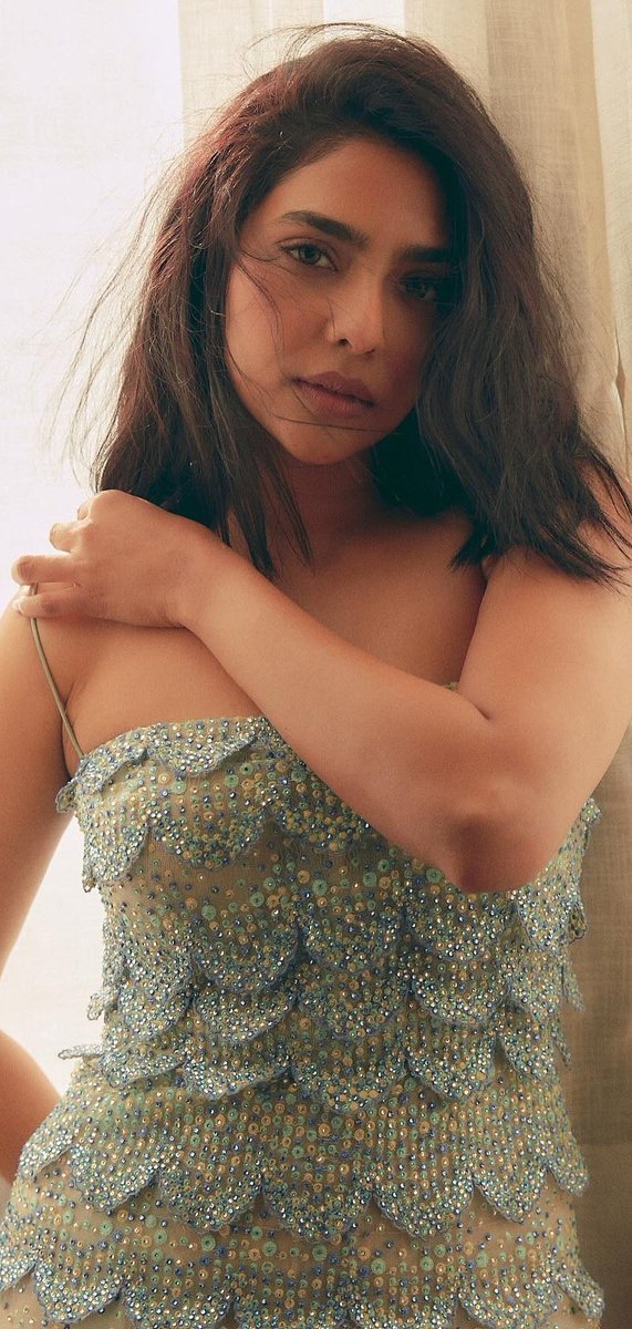 actressmadnesz's tweet photo. #AishwaryaLekshmi Teasing Thread:🥵 https://t.co/4j0inQFxqm