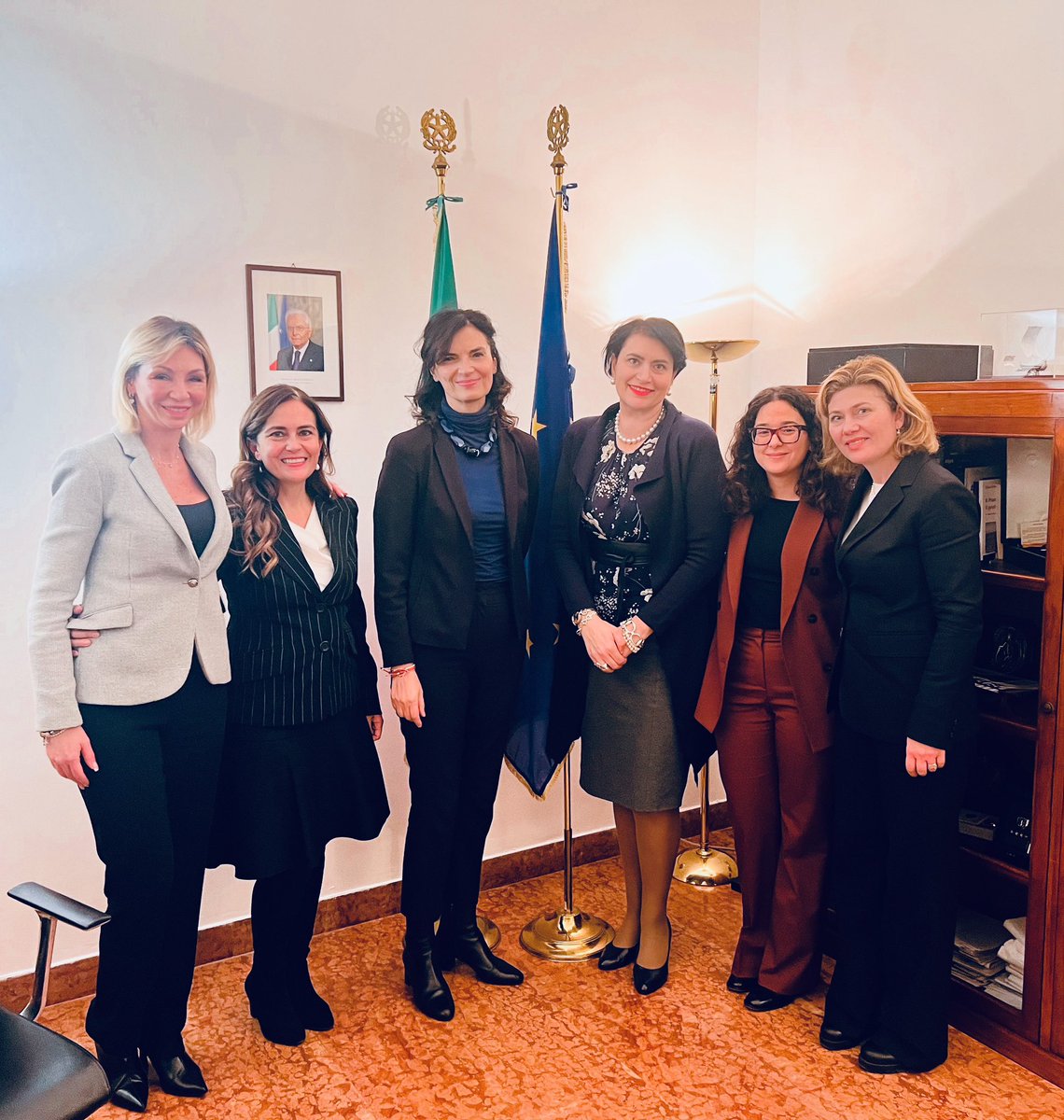 Grazie alla nuova Direttrice Generale per le Risorse e l'Innovazione della #Farnesina @PFalcinelli per la proficua occasione di confronto, piena di interessanti spunti operativi. Pronte a collaborare per valorizzare al meglio le #donne della #diplomazia 🇮🇹 #DID #WomenInDiplomacy