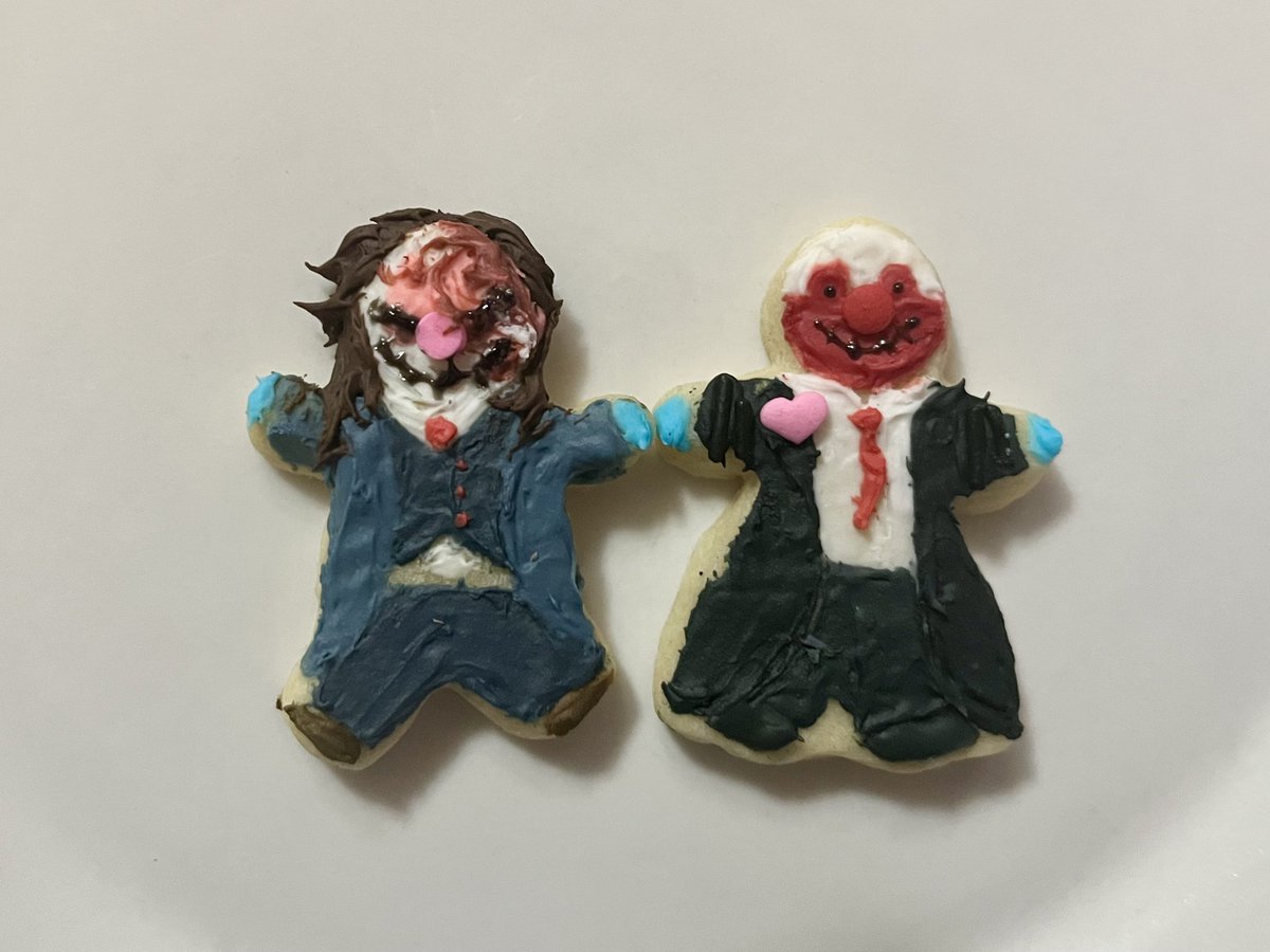 ROCKANDTUMBLE1's tweet photo. we made another batch of cookies last night  so i decided to make some silly little clown guys @PAYDAYGame #PAYDAY3 https://t.co/iNyJ3GfHoo