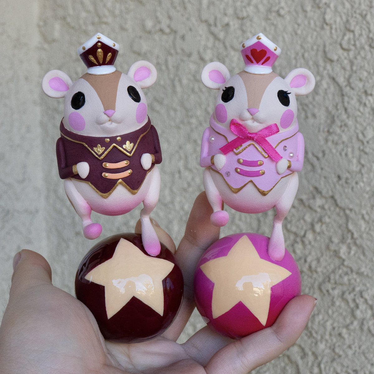 Bitchseida's tweet image. I made my jumping mouse sculpture a gf so he wouldn’t be lonely this Valentine’s Day 💘🐁