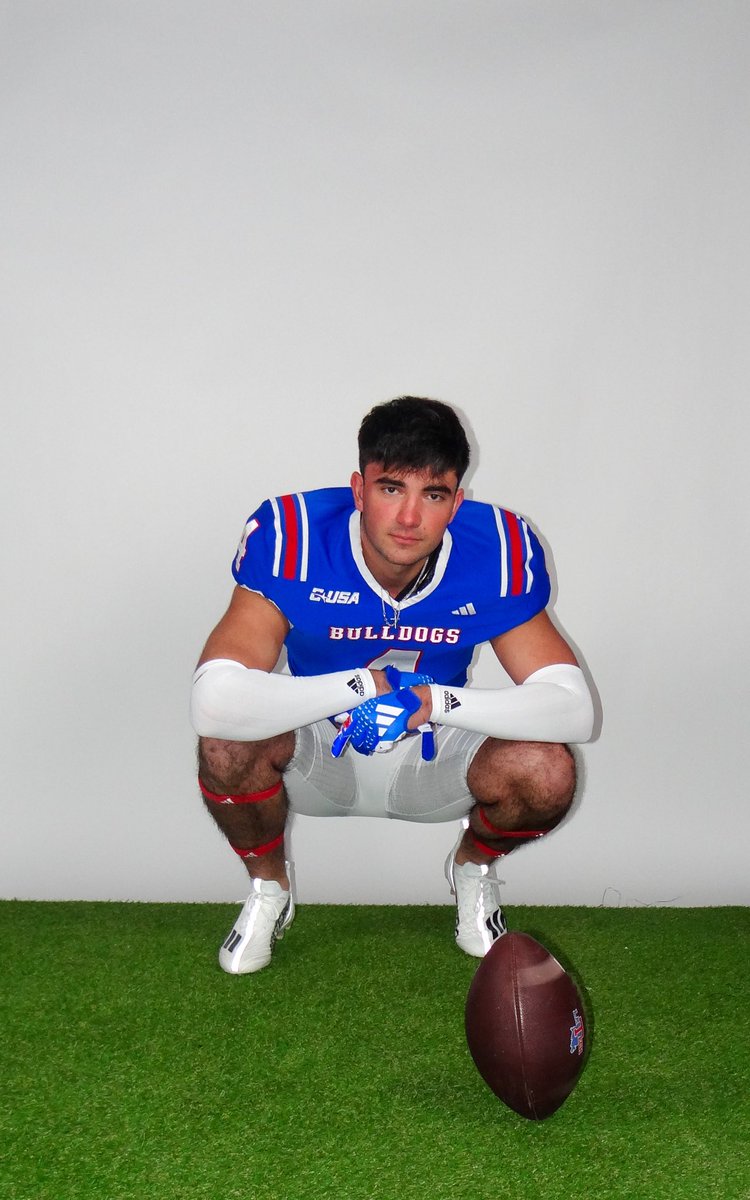 kadenmcmahan5's tweet photo. Had a great visit at La Tech!! Thank y’all for having me out‼️🔵🔴
@SCumbie_LaTech @CoachJacobsonTJ @BradyDavis10 https://t.co/BD8UjDXcAR