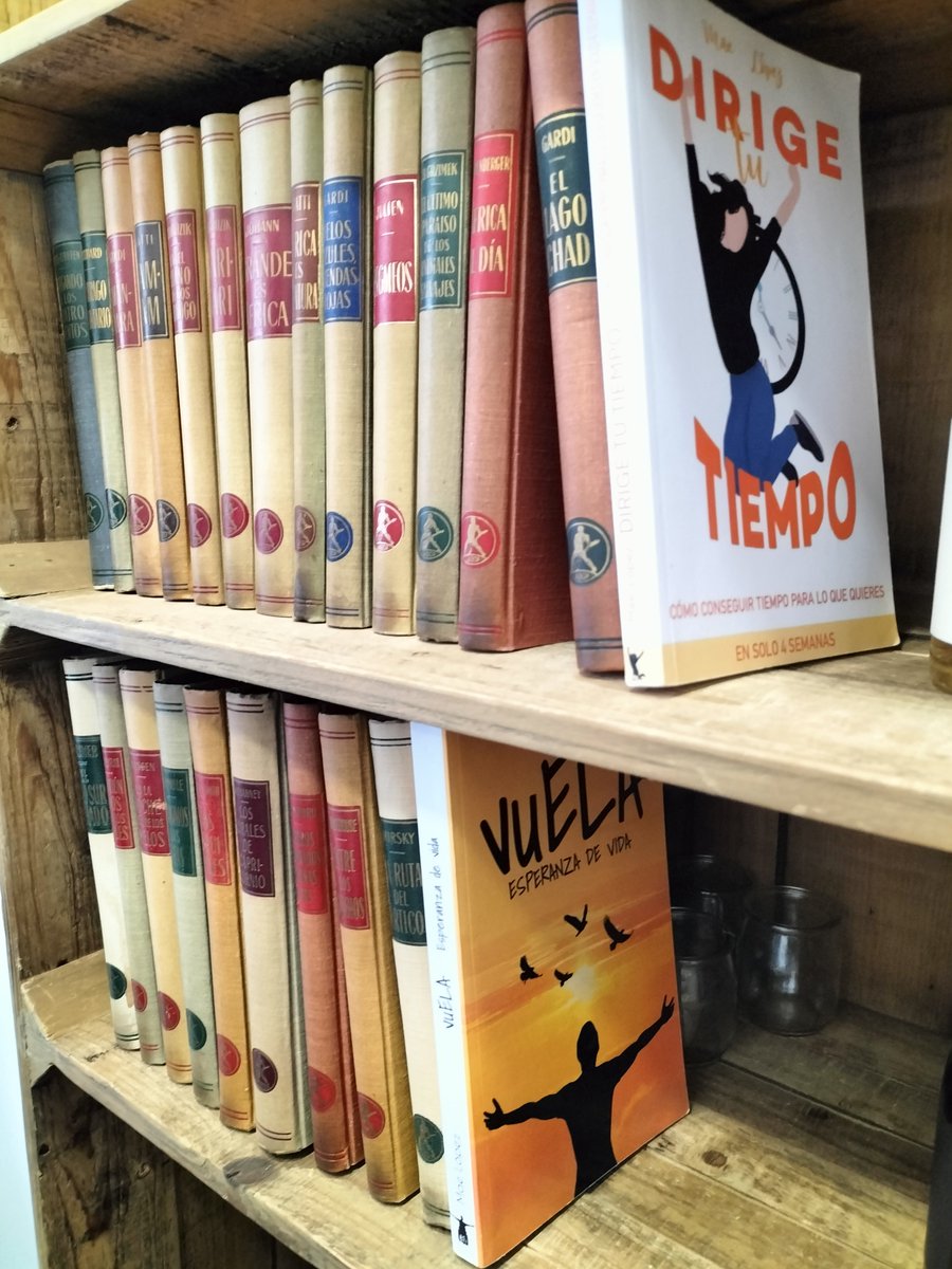 📖Los libros son tesoros que guardan secretos y emociones. ¿Cuál es ese libro que nunca olvidarás? #LibrosQueDejanHuella