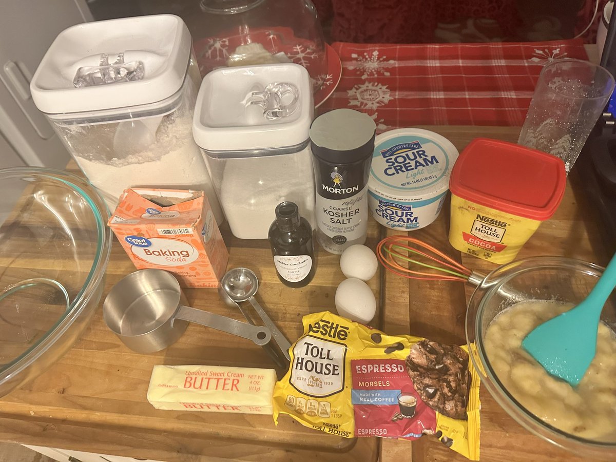 tmwinsett's tweet photo. Made @FoodDolls Double Chocolate Banana Bread recipe with Espresso Chocolate Chips, BIG hit with B https://t.co/TKolq8kjT9