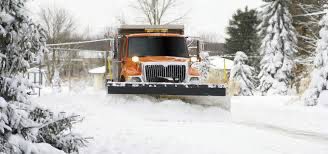 In reference to the upcoming snow storm, 

Emergency alert, on street parking will be prohibited Monday January 8th from 1800 hours (6pm).

More information available at northlibertyiowa.org