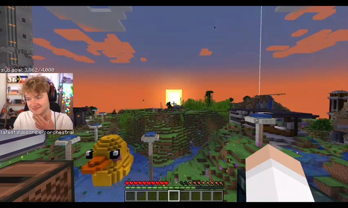 braindedd_stan's tweet photo. @MangoJellyJuul He a streamer &amp; a youtuber
He used to roleplay on a minecraft server called DSMP, and the screenshot above sounds like something his character c!Tommy would say (also, his character had a cow named Henry)
Haven't watched him for a while though, not sure what he's up to now https://t.co/2Pms9aI7RW