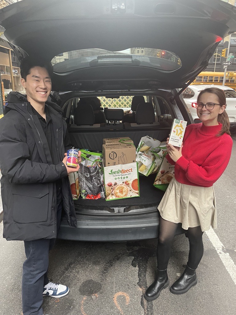 ForefrontComms's tweet photo. ICYMI: Last month, with the help of our employees &amp; industry friends, #TeamForefront made a large donation to @CityHarvest in support of NYC's largest food drive. Thank you to all those that donated to our drive for making this holiday season brighter for many New Yorkers! https://t.co/iNEmZegPfw