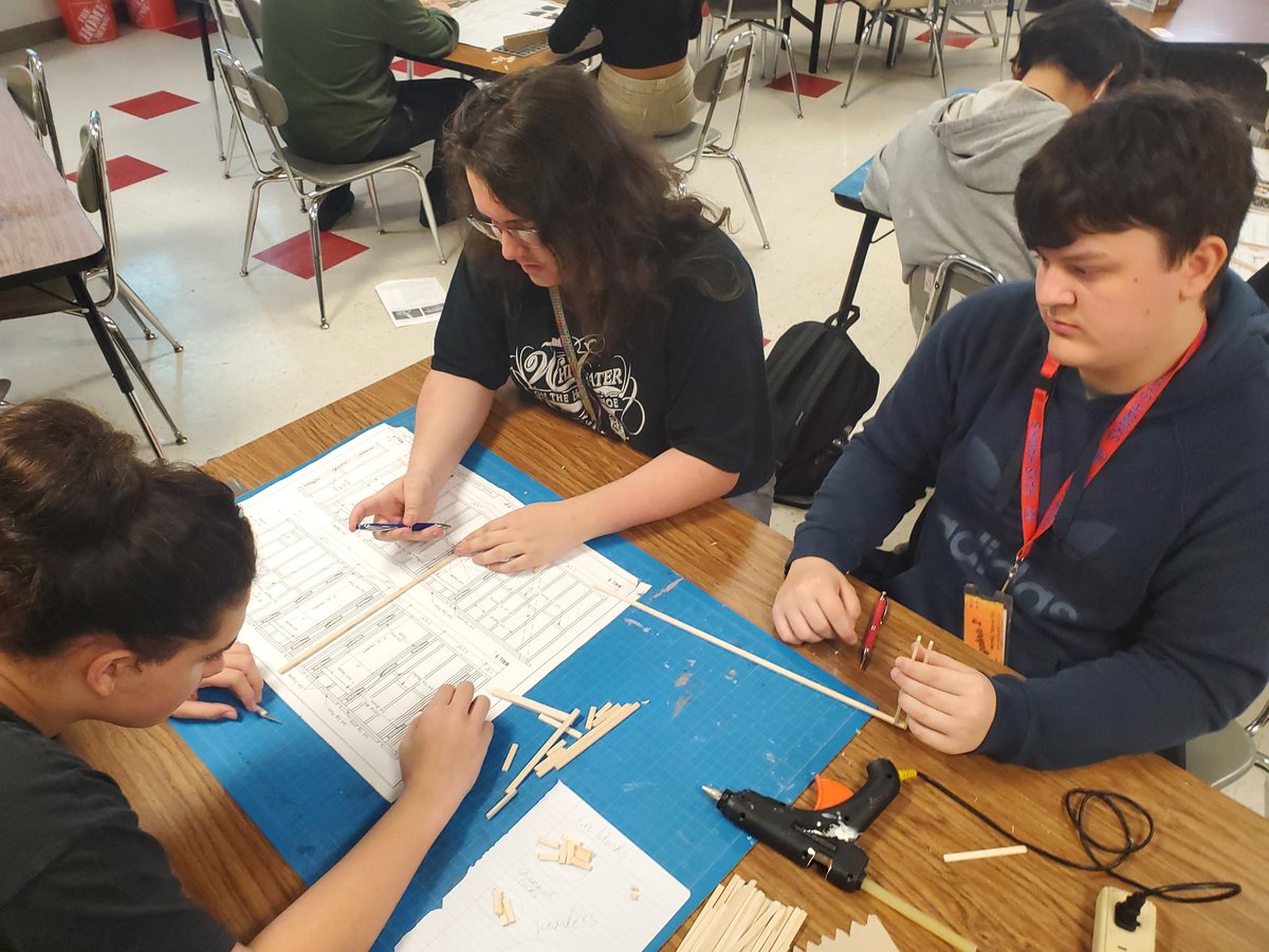 JackCHaysArchi1's tweet photo. CEA is putting their knowledge of light wood framing to the test. They are framing a 3/4" scale 2 Bedroom house. #civilengineering #architecture #pltwcea #hawkyeah @HaysCISD @HaysCISDCTE @Hays_Hawks https://t.co/5D4U9NOVFB
