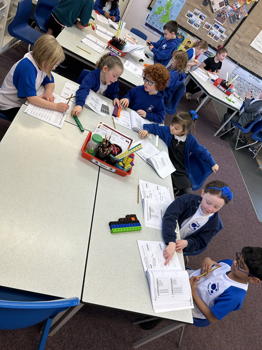 PCPPandas's tweet image. Lots of maths talk today in class! We used cubes to identify tens and ones within a number! #pcpmaths