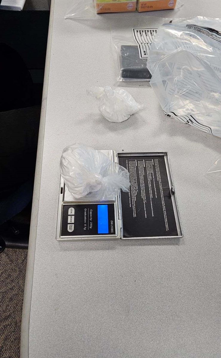 USBPChiefBUN's tweet image. Great work by our Rochester Agents on this seizure. On Jan 5th, 2024 Rochester Agents assisted GRANET Task Force to seize 89.6 gms of Cocaine, $5,588 USD, various drug paraphernalia, and .38 &amp;amp; 9mm ammunition during the servicing of a search warrant. #USBorderPatrol