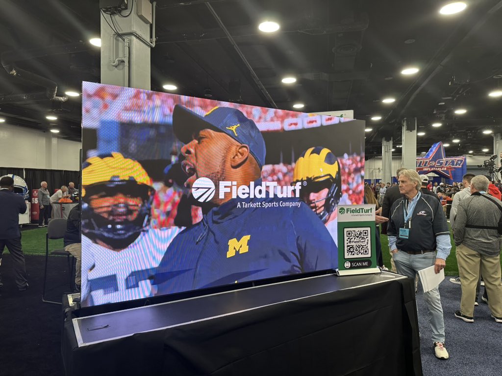 jdeaster11's tweet image. Come see us at the Skills &amp;amp; Drills area at the 2024 AFCA Show in Nashville. @FieldTurf 🏈🏈 
#leaveitallonthefield
