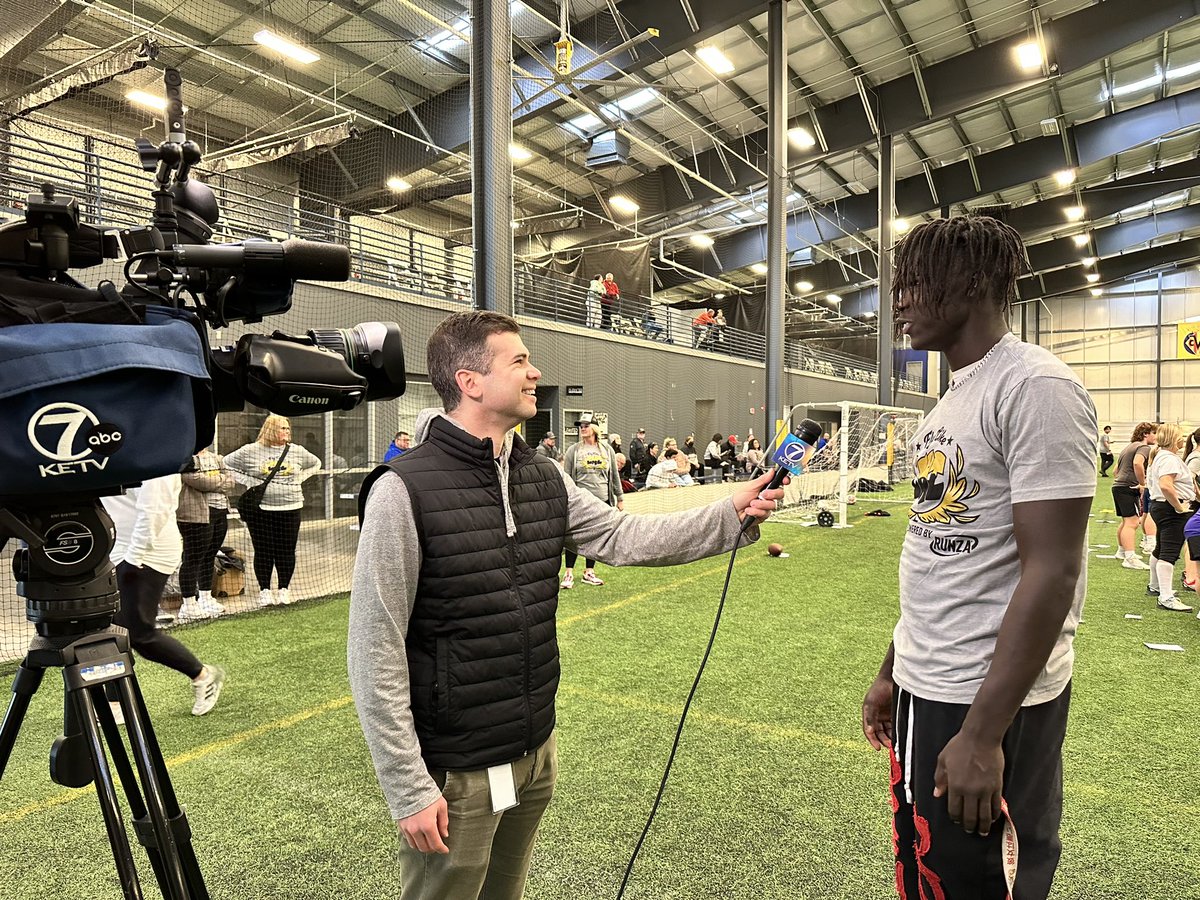 “It’s kind of a dream.” #Huskers freshman WR @ChiColeman23 hosted over 50 kids at the ‘Fly Like Chi’ Sports Combine yesterday. Coleman and @DanielKaelin5 also weighed in on a busy NU offseason. Story ⬇️ ketv.com/article/nebras… @KETV | @erinsorensen