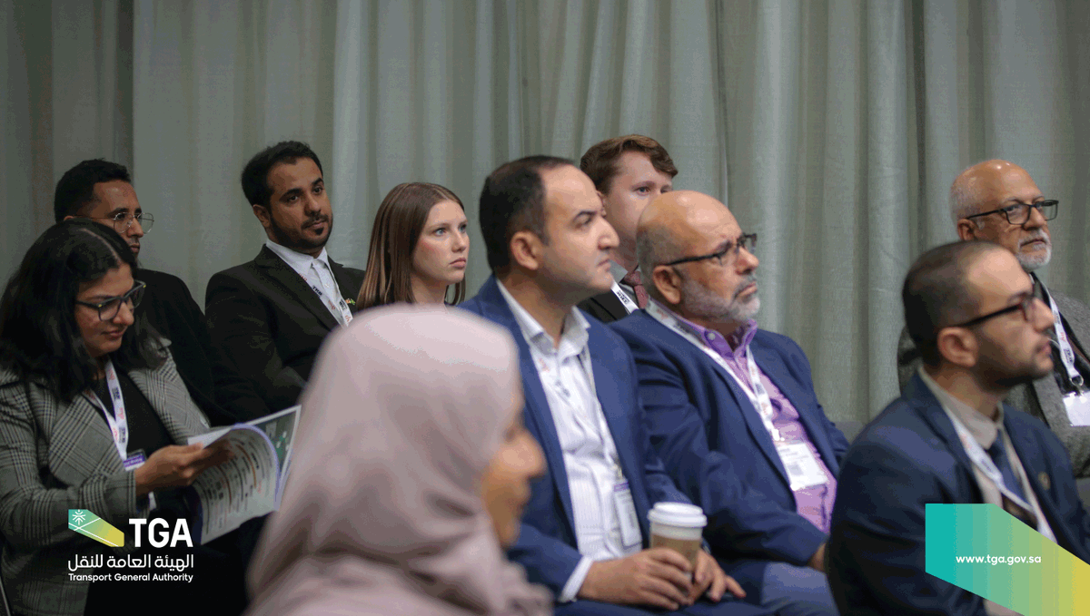 Saudi_TGA's tweet image. يستعرض م. أوس بخاري خلال مشاركة #الهيئة_العامة_للنقل_TGA بالاجتماع السنوي لمجلس أبحاث النقل عرضاً مرئياً بعنوان &quot;تطوير سياسة وتقنية أنظمة التذاكر وجمع الأجور لمختلف قطاعات النقل وتحديد المواصفات الفنية والتشغيلية بهدف تكامل أنظمة التذاكر وجمع الأجور لدى مشغلي النقل العام&quot;…